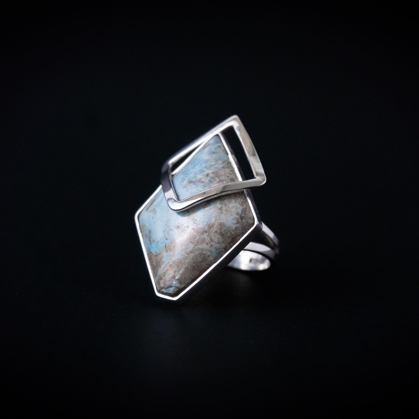 Punta de plata anillo