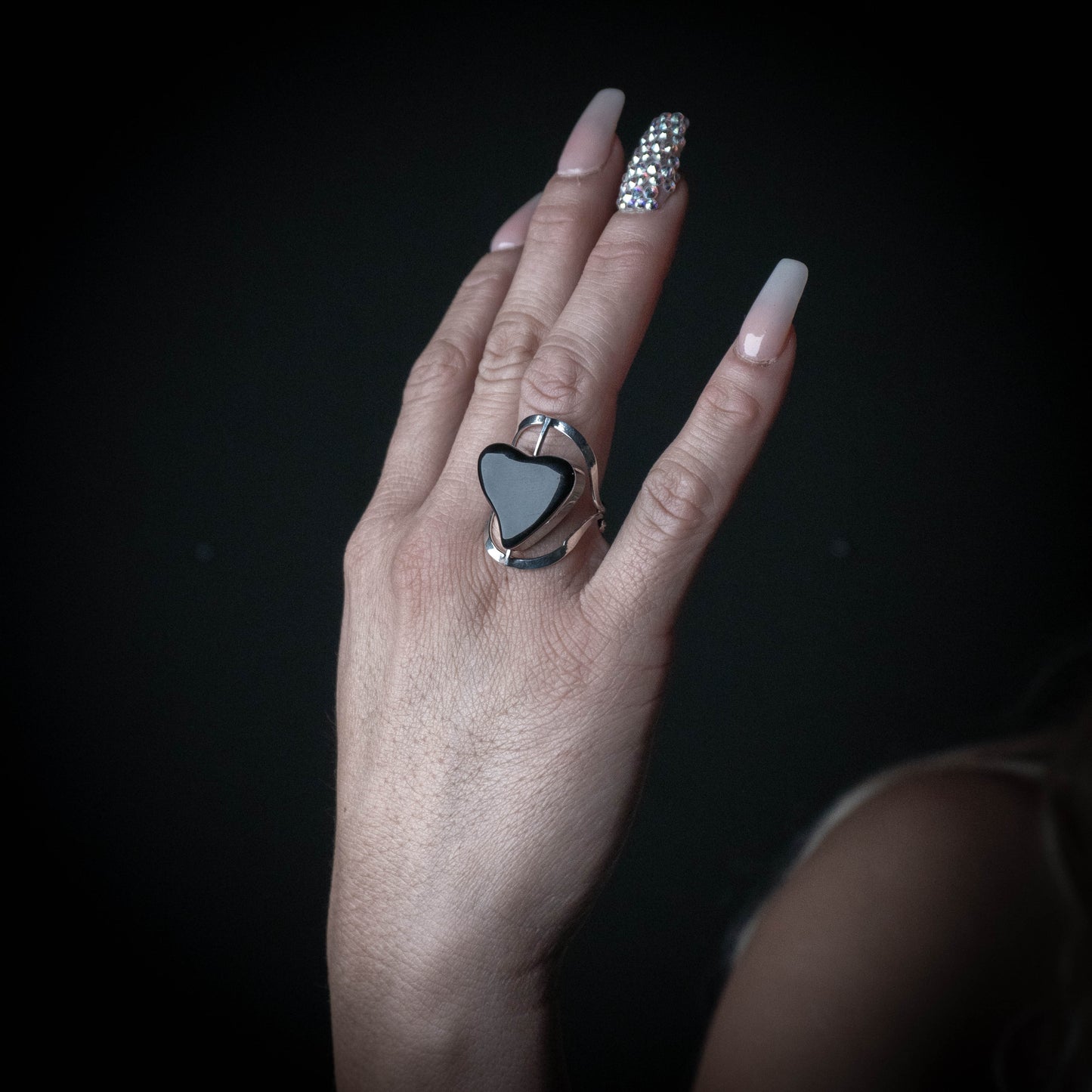 Anillo corazón obsidiana