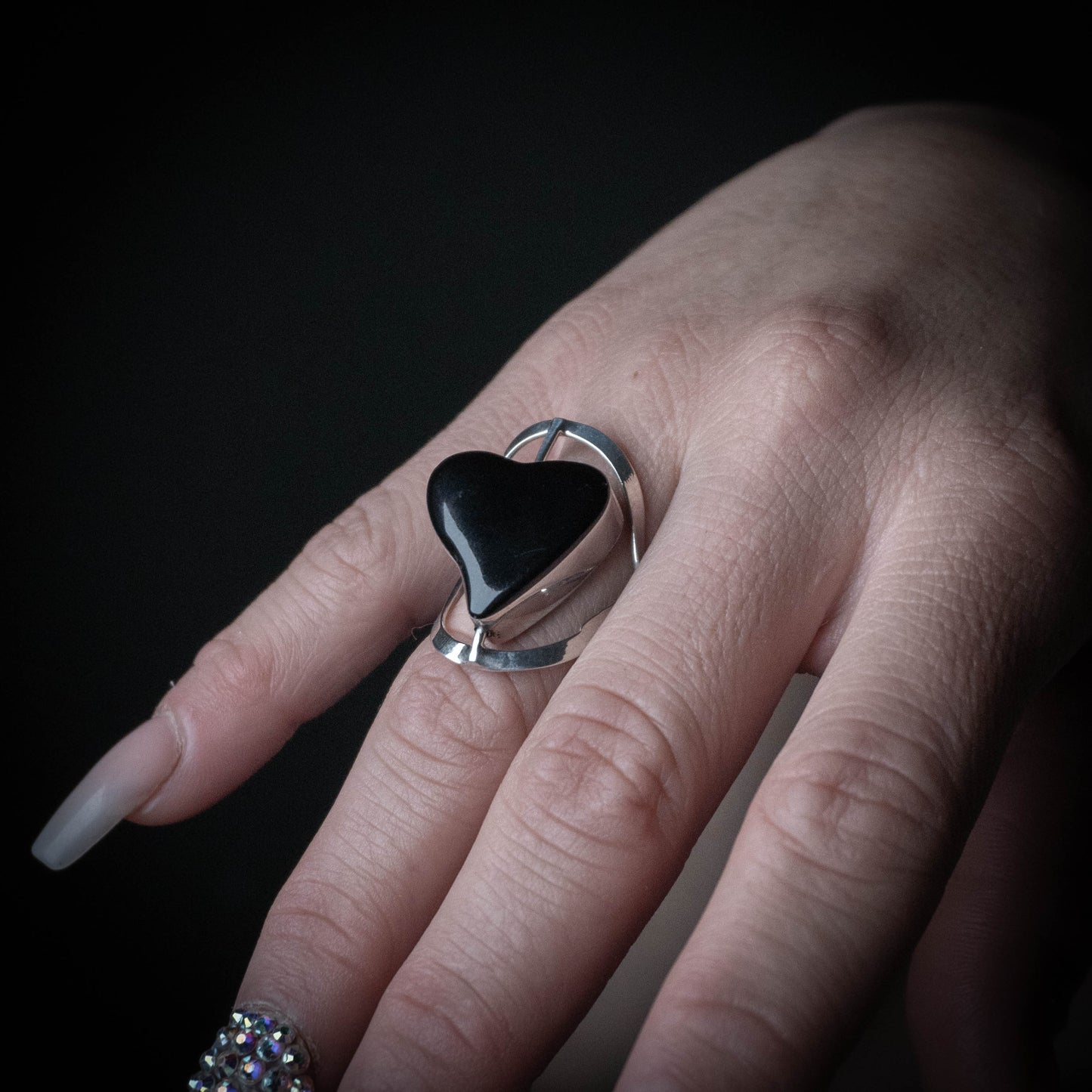 Anillo corazón obsidiana
