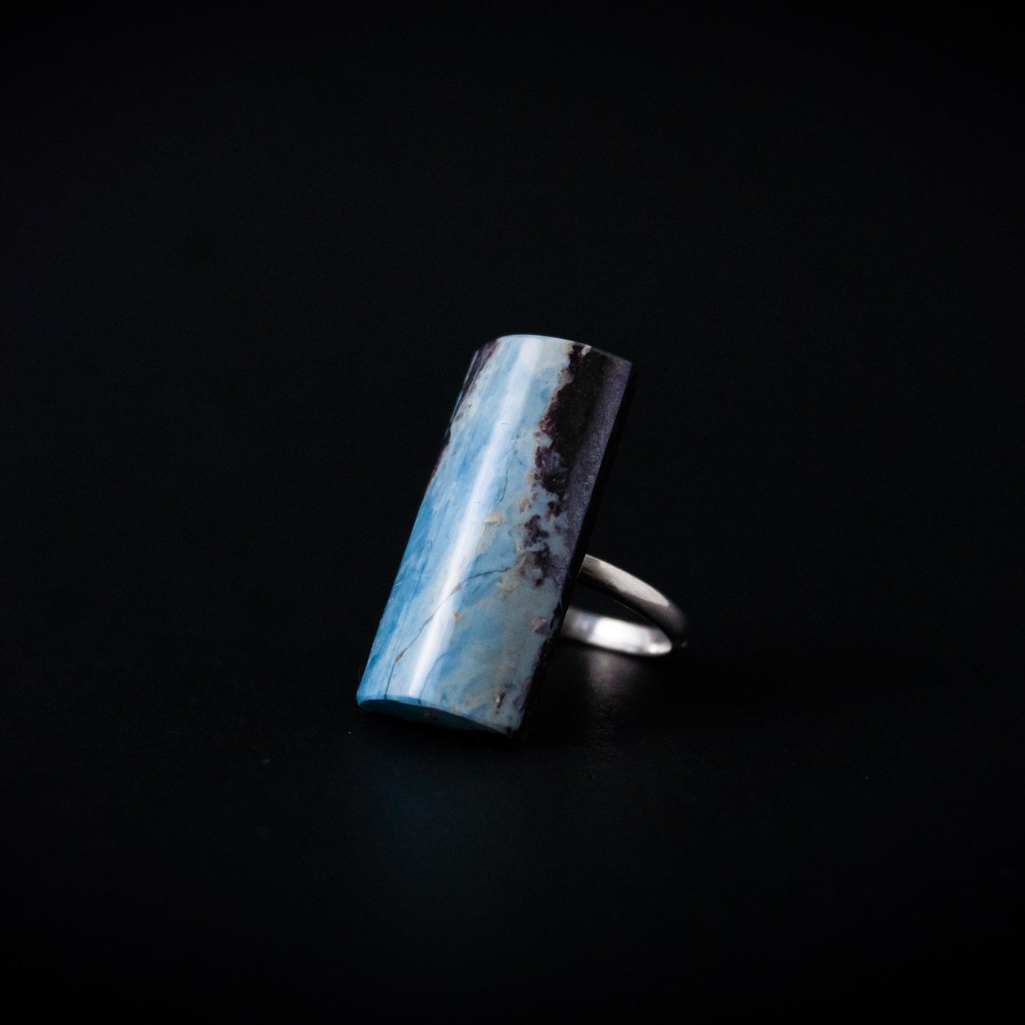 Piedra azul anillo